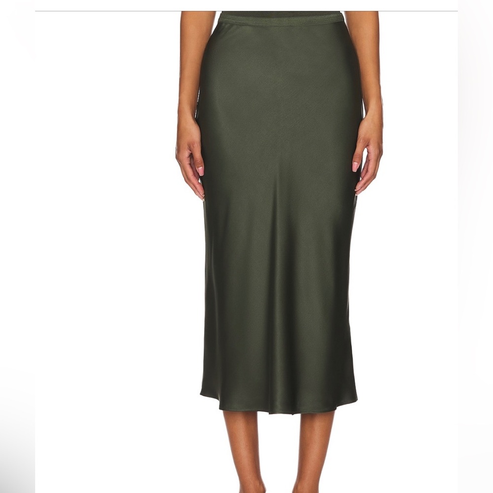 Anime Bing Green Silk Skirt. Elastic Waist Band. Size Medium